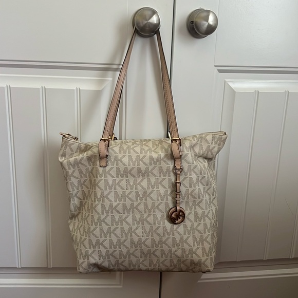 Michael Kors Monogrammed Bag - Picture 1 of 10